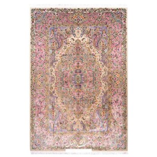 فرش ماشینی کلاسیک کرم حاشیه صورتی کد 109