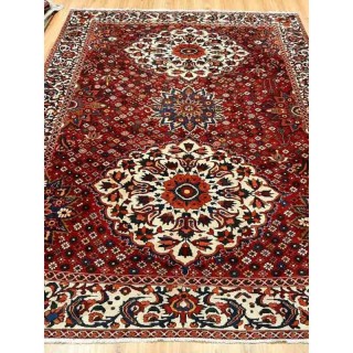فرش دستبافت بختیار _ابعاد:310*220