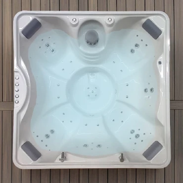 جکوزی مدل 720 آریانا
